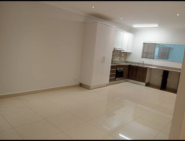 2 BEDROOM APARTMENT FOR SALE IN UMHLANGA RIDGE